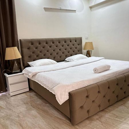 Sky Villa With Private Pool Noida Esterno foto