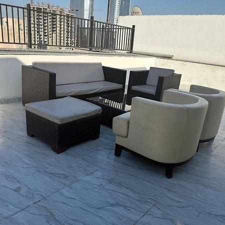 Sky Villa With Private Pool Noida Esterno foto