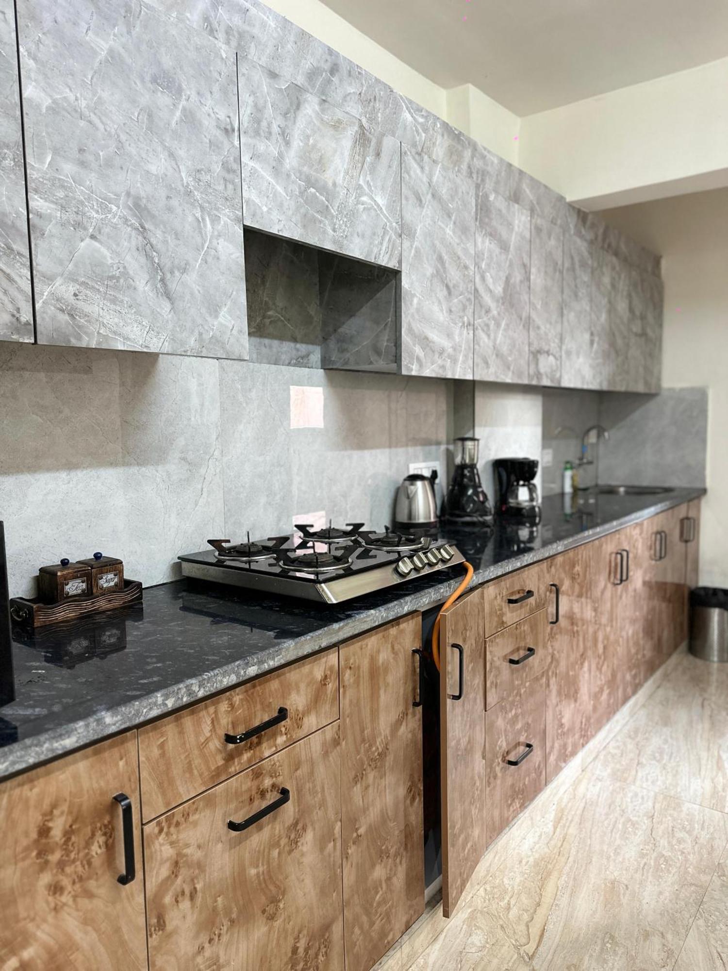 Sky Villa With Private Pool Noida Esterno foto